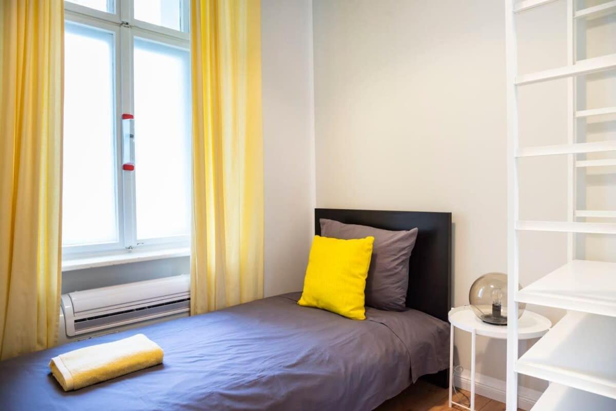 Kudamm Plus Ac Plus Selfcheckin Plus Free Street Parking Berlino Esterno foto